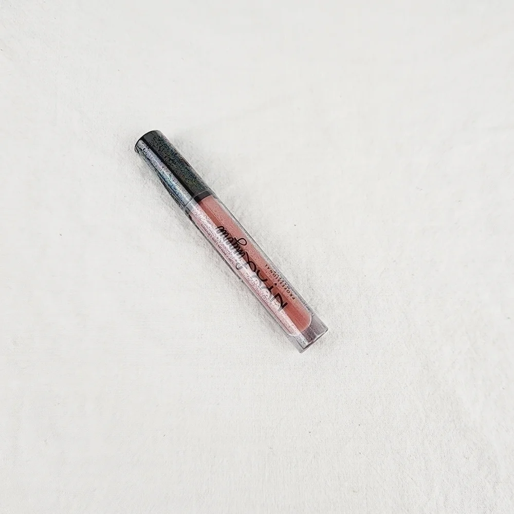NYX Lingerie matte liquid lipstick Lipli04